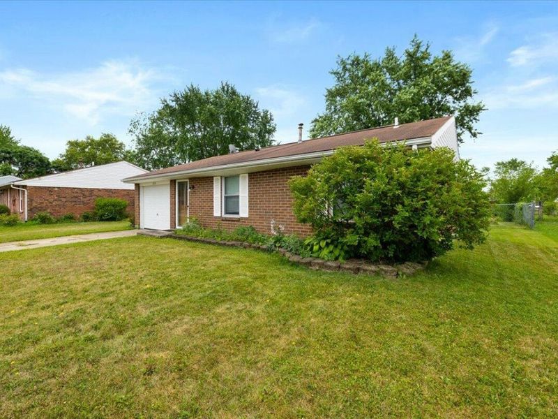 6124 Little Creek Court, Dayton, OH 45424 Photo 3