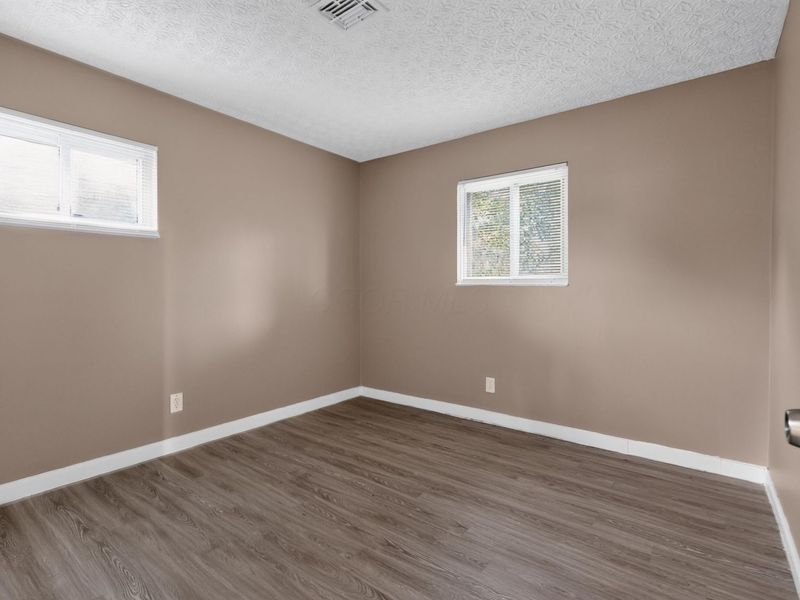 3919 Carlton Avenue, Columbus, OH 43227 Photo 23