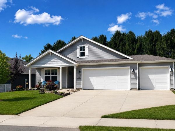 452 Saint James Gate, Newark, OH 43055