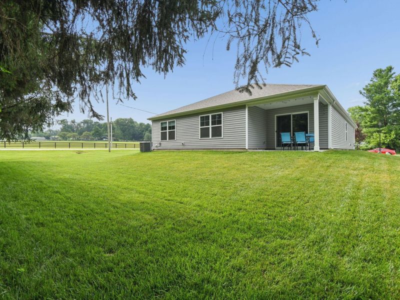 452 Saint James Gate, Newark, OH 43055 Photo 10