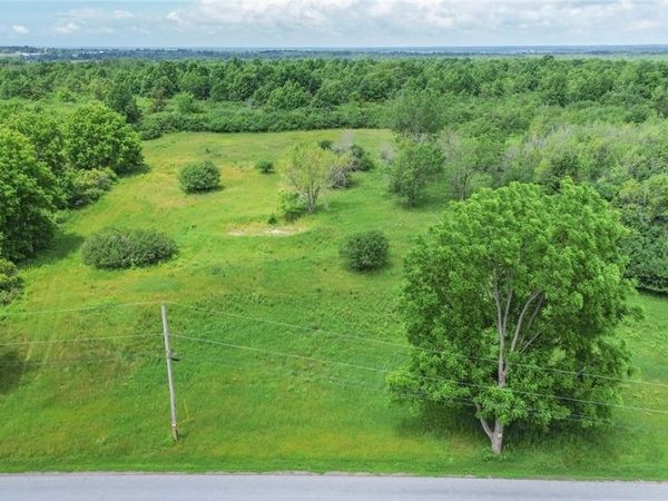 15400 Middle Road , Dexter, NY 13634