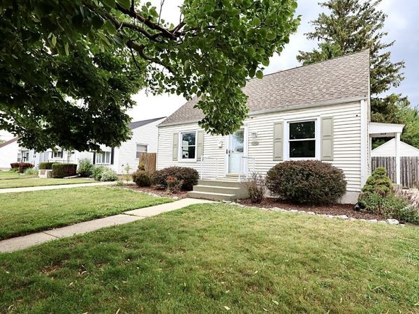 2116 30th St, Kenosha, WI 53140