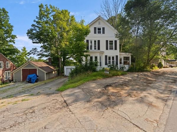 10 W High Street, Somersworth, NH 03878