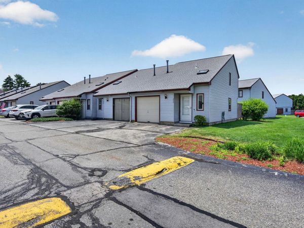 256 Stonebridge Drive, Nashua, NH 03063