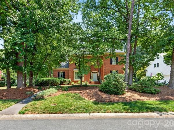 3601 Castellaine Drive, Charlotte, NC 28226