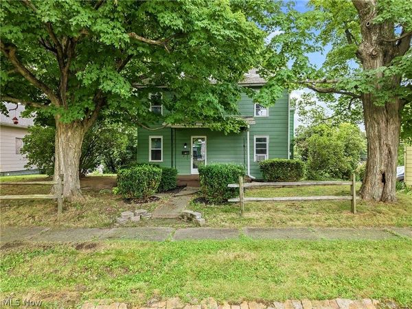 238 W High Street , Lisbon, OH 44432
