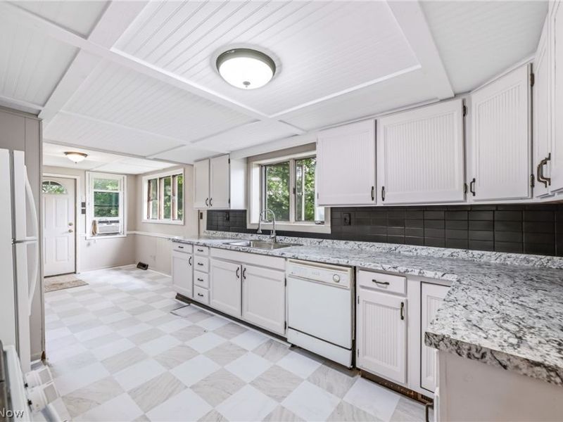 238 W High Street, Lisbon, OH 44432 Photo 9