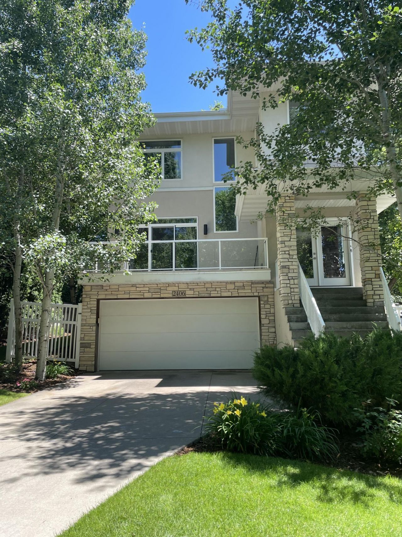 2406 Black Lake Road , Spring Park, MN 55384