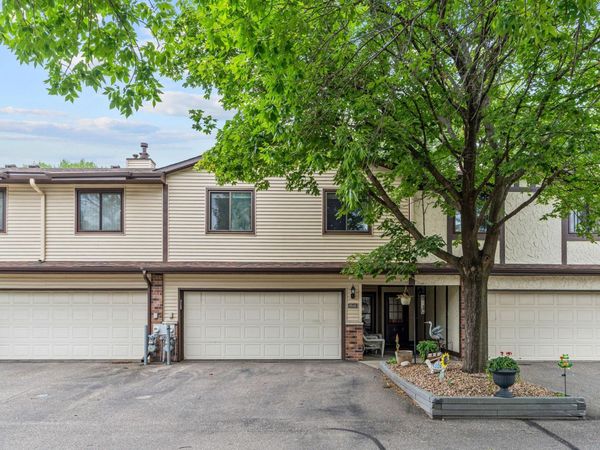 8545 Maplebrook Parkway N, Brooklyn Park, MN 55445