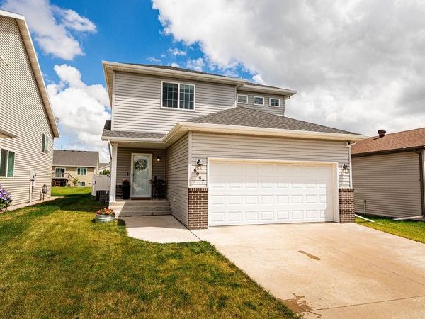 6087 56th Avenue S, Fargo, ND 58104