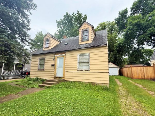 604 13th Street SW, Willmar, MN 56201