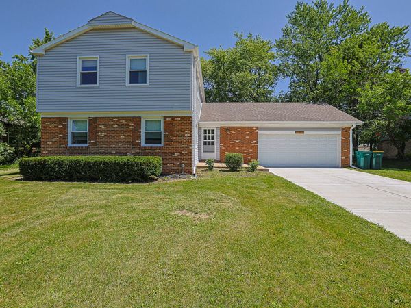 961 Twisted Oak Lane , Buffalo Grove, IL 60089