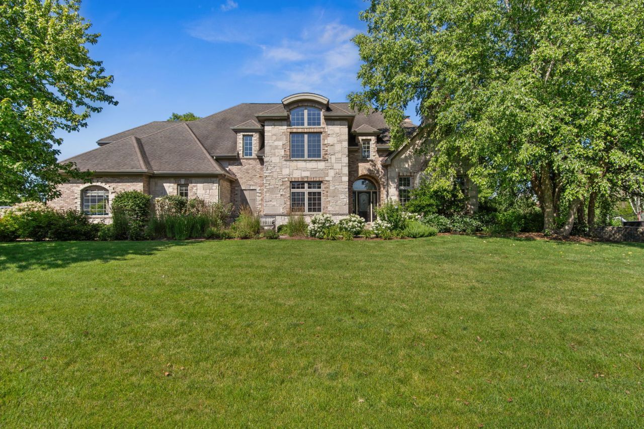 3n874 John Greenleaf Whittier Place, Saint Charles, IL 60174 Main Photo