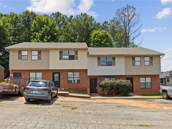 3767 Oakwood Hills Drive, Oakwood, GA 30566