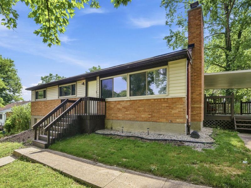 8710 Mockingbird Lane, Springfield Twp., OH 45231 Photo 2