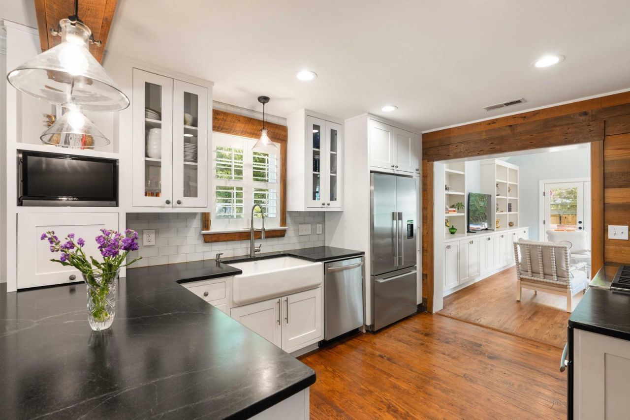 95 Gordon Street Photo 14