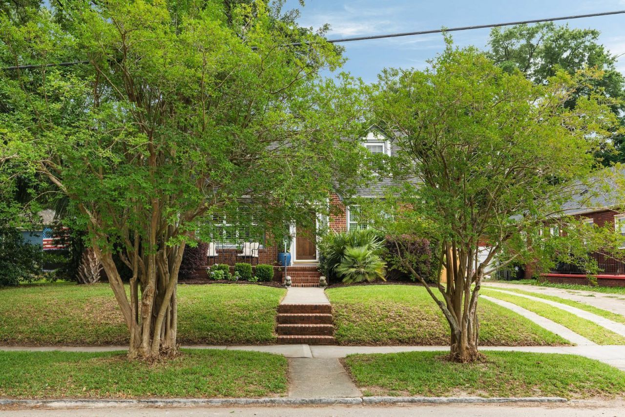 95 Gordon Street Photo 4