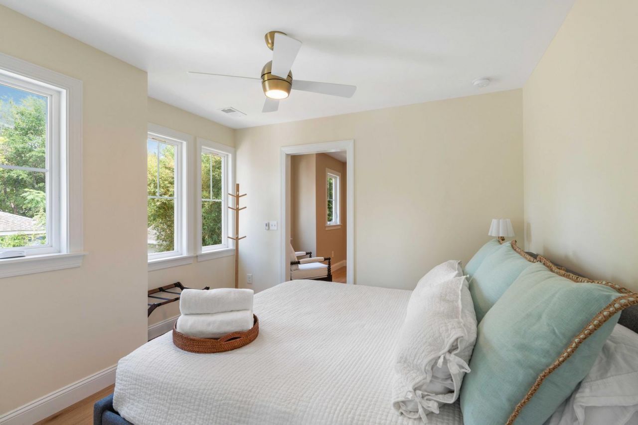 95 Gordon Street Photo 57