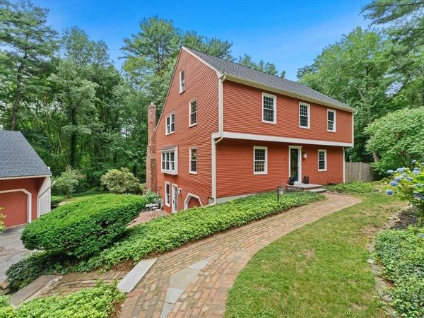 8 Partridge Hill Rd, Southborough, MA 01772