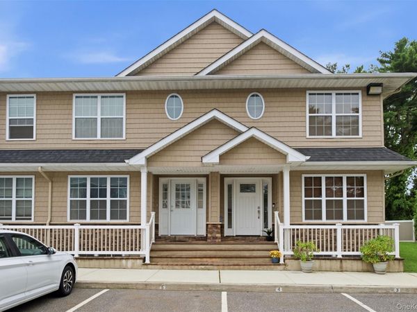 723 Carman Avenue , Unit 9, Westbury, NY 11590