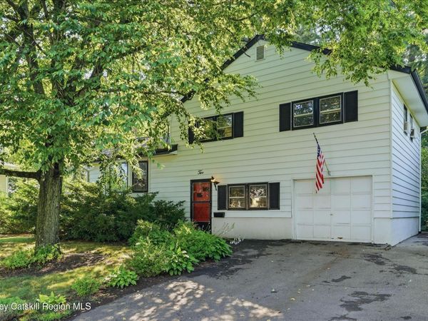 2 Cedar Lane, Saugerties, NY 12477