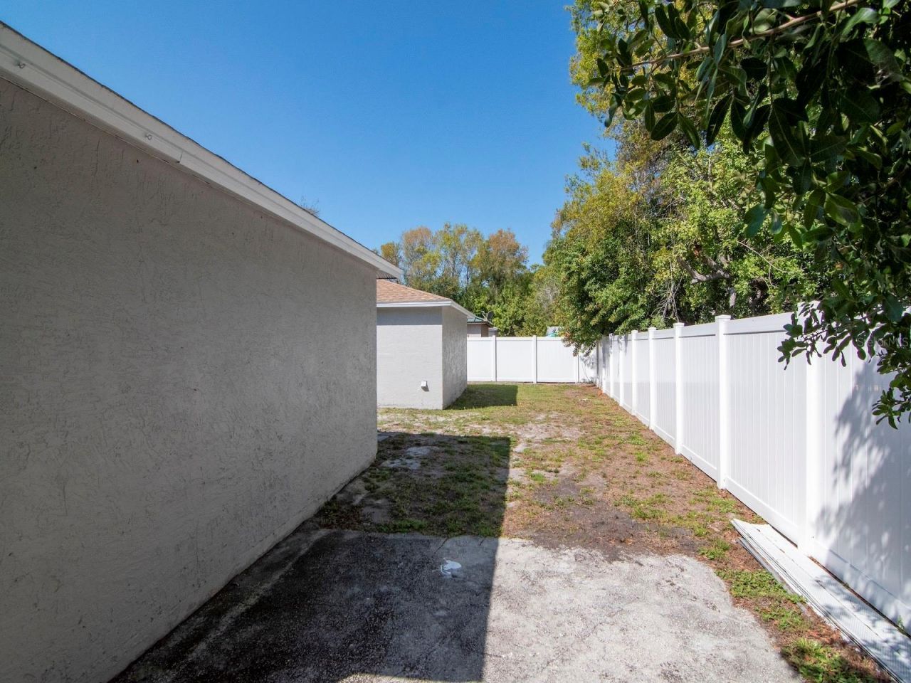 1207 62nd Avenue E, Bradenton, FL 34203 Photo