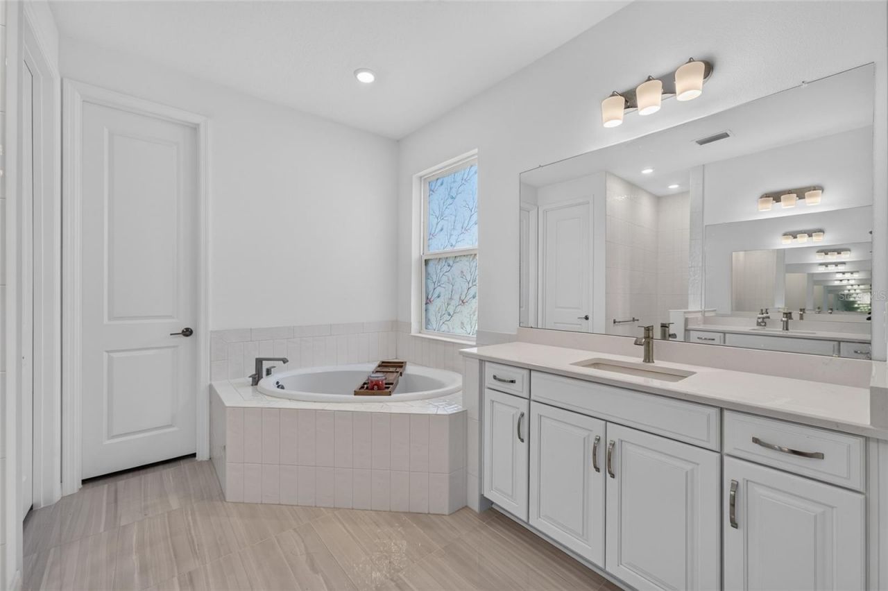 33751 Landsman Loop, Wesley Chapel, FL 33543 Photo