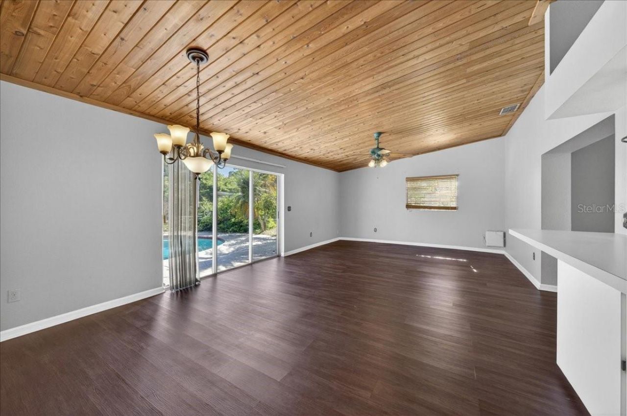 10202 56th Street N, Pinellas Park, FL 33782 Photo