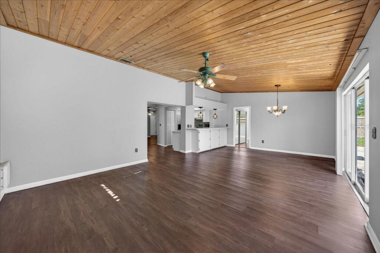 10202 56th Street N, Pinellas Park, FL 33782 Photo