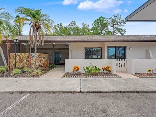 1208 HIGHLAND AVENUE SE, Unit 121, LARGO, FL 33771