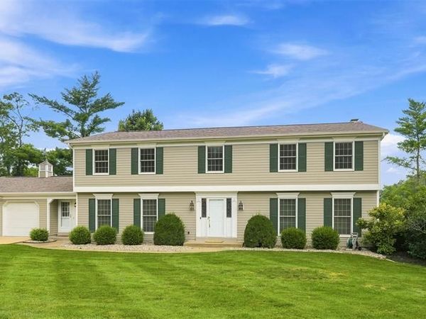 1567 Yarmouth Point Drive, Chesterfield, MO 63017
