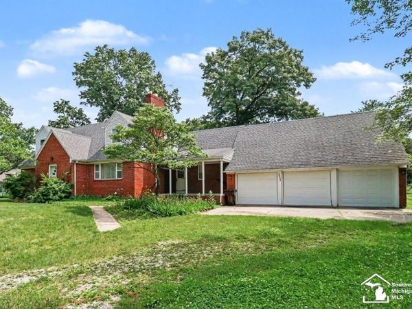 9506 Secor Road, Temperance, MI 48182
