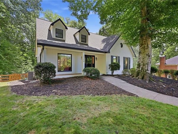 3608 Foxglove Drive, Winston-Salem, NC 27106