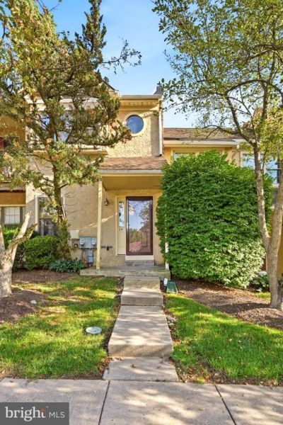 219 SMALLWOOD COURT , WEST CHESTER, PA 19380