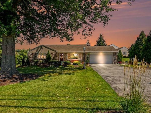 68 BARDS WAY, POTTSTOWN, PA 19464