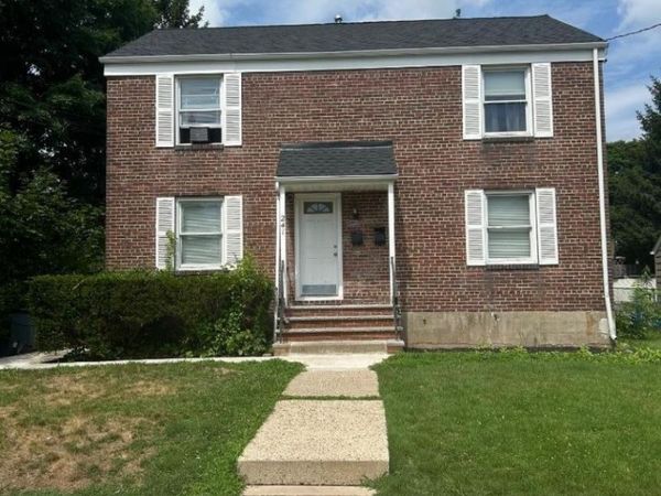 241 N 3Rd Ave, Manville, NJ 08835