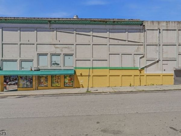 5 Smith St, Paterson, NJ 07505