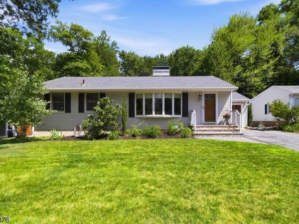 50 Warren St, Hanover, NJ 07981