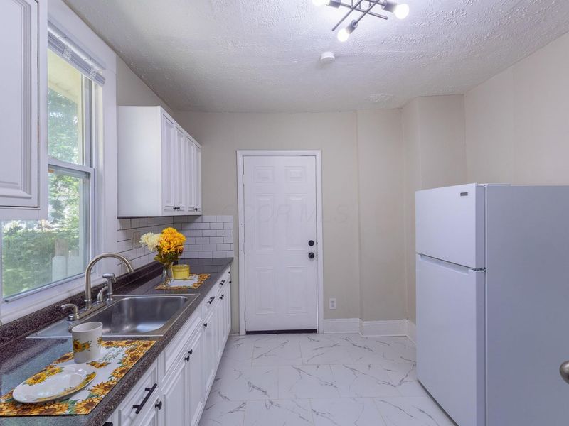 1574 Isabel Avenue , Columbus, OH 43211 Photo 13
