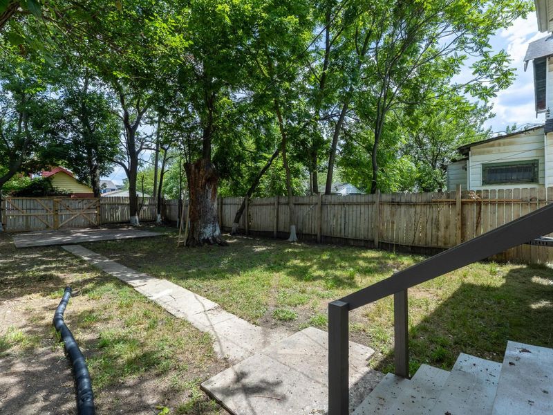 1574 Isabel Avenue , Columbus, OH 43211 Photo 21