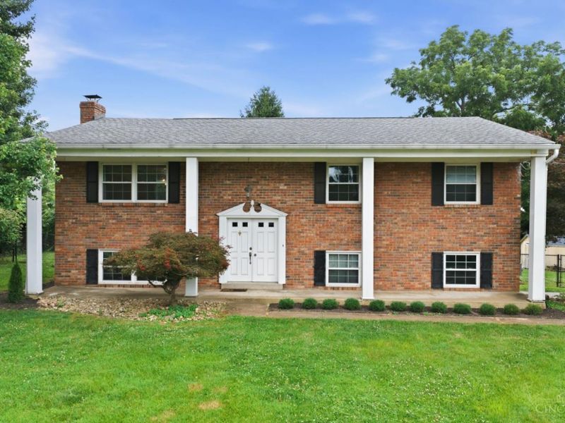725 Pine Ridge Road, Miami Twp, OH 45150 Photo 1