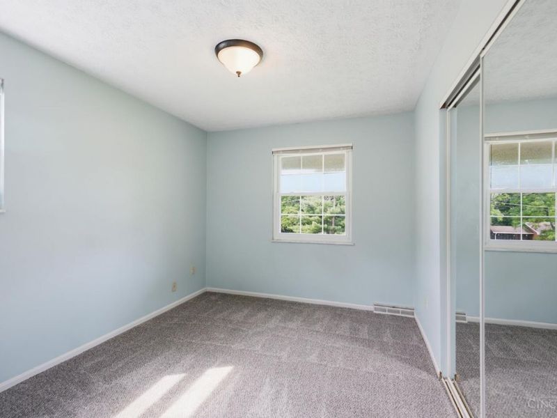 725 Pine Ridge Road, Miami Twp, OH 45150 Photo 14
