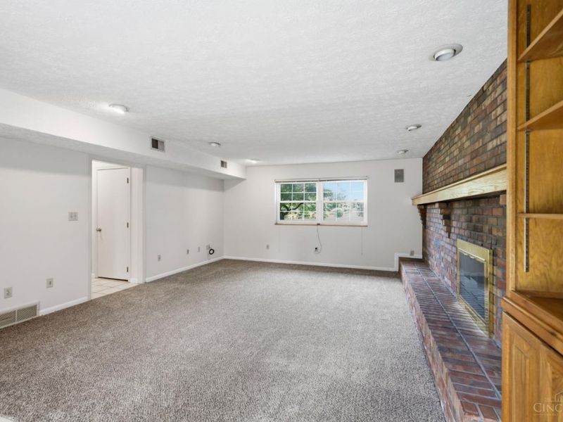 725 Pine Ridge Road, Miami Twp, OH 45150 Photo 22