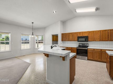 3820 Center Drive, Carson City, NV 89701 Photo