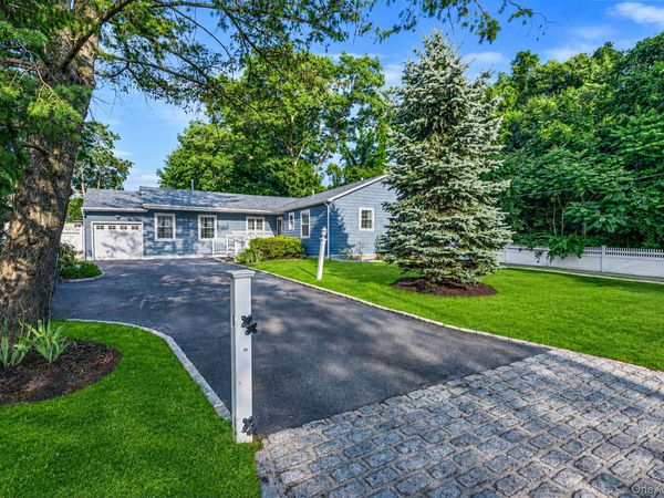 213 Pine Acres Boulevard , Deer Park, NY 11729