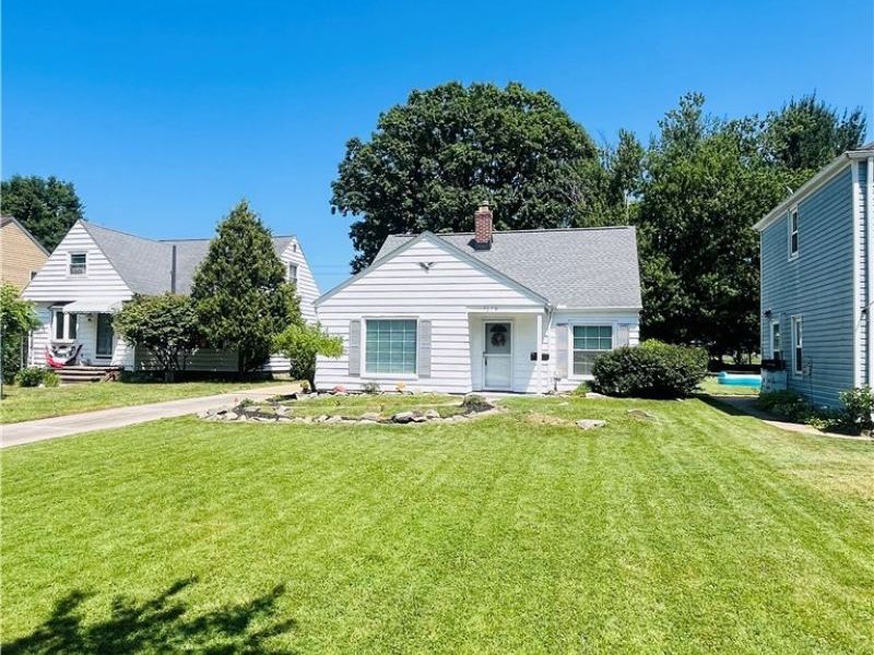 7179 Parma Park Boulevard, Parma, OH 44130 Photo 1