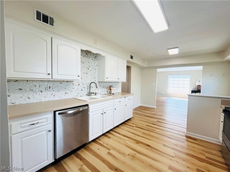 7179 Parma Park Boulevard, Parma, OH 44130 Photo 15