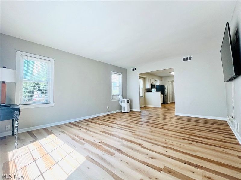 7179 Parma Park Boulevard, Parma, OH 44130 Photo 6