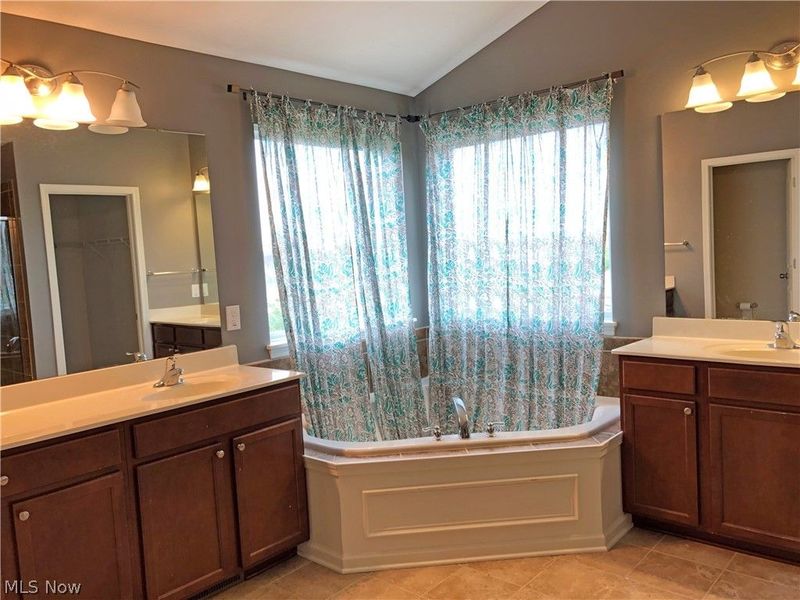 3696 Kenway Boulevard, Uniontown, OH 44685 Photo 15