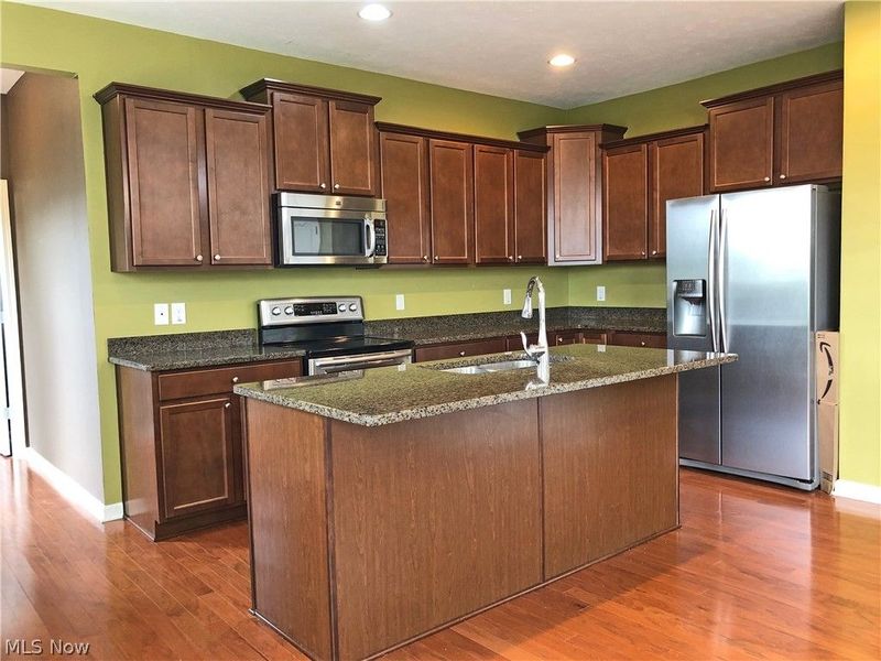3696 Kenway Boulevard, Uniontown, OH 44685 Photo 5